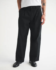 Pleated Baggy Trouser